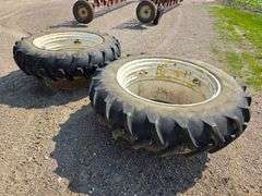 Hardi Navigator 1000 Sprayer, 100’ Boom, 1000 Gallon Poly Tank, 13.6x38 Tires with Duals, Hydraulic