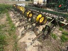 John Deere Rear Mount Cultivator, 8 Row 30”, Rolling Shields