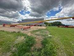 Westfield 13” x 91’ Auger, Right Angle Drive, 540 PTO, Hydraulic Lift, Hopper Walker with 2 Remotes,