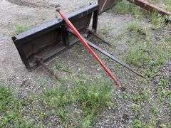 Bale Spear, Skidloader QT, with new spare spear