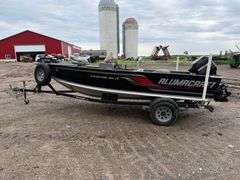 2009 Alumacraft Navigator 165CS 16’ Boat, 90HP Mercury Outboard, 2 Stroke, Minn Kota Trolling Motor,
