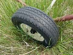 Hutchinson 8” x 53’ Auger, 540 PTO, Needs 1 Bearing Replaced on Drive Line, SN: 177092