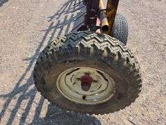 Melroe Model 452 – 12 Section 6' Coil Tine Drag, Hydraulic Down, SN: 661275 *One wing tire blew from