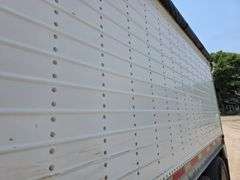 1997 Wilson Commander 40’ Grain Hopper, Roll Tarp, Spring Ride, Rear Ladder, New Tarp, 11R22.5 Tires