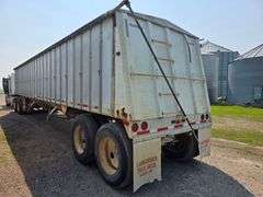 1982 Merritt 42’ Grain Trailer, 67” Sides, Spring Ride, Shur-lock Roll Tarp, 11R24.5 Tires, VIN: IMT