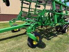 2011 John Deere 2410 3-Section 28’ Chisel Plow, 32” Tru-Depth Standards, 30 Shank, Single Point Dept