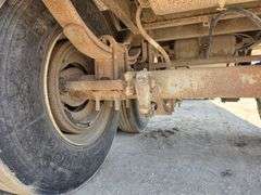 1997 Wilson Commander 40’ Grain Hopper, Roll Tarp, Spring Ride, Rear Ladder, New Tarp, 11R22.5 Tires