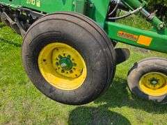 John Deere 3710 – 10 Bottom Onland Plow, Auto Reset with Coulters, Adjustable from 16” – 20” Widths,