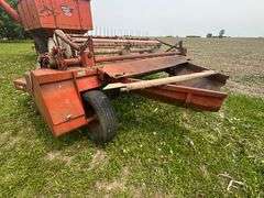 International Model 990 Haybine, 9’ Cut, 540 PTO, 1 Steel Crimper, 1 Rubber Crimper