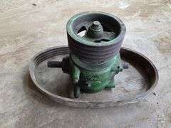 Gearbox off John Deere 945 Disc Bine