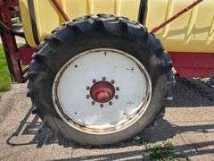 Hardi Navigator 1000 Sprayer, 100’ Boom, 1000 Gallon Poly Tank, 13.6x38 Tires with Duals, Hydraulic