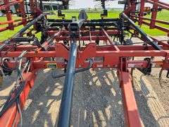 Case IH 48’ Tiger Mate II Tri Fold Digger, 7.60-15 Front Tires, 9.5-15 Tires on Wings and 11L-15 Tir
