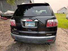 2008 GMC Acadia, 190K Miles, Runs but needs power steering pump and battery, Selling AS IS, VIN:1GKE