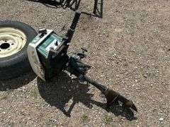 Ted Williams 2 Stroke Boat Motor, Air Cooled, 5.5hp, Engine is Loose, Has Not Ran for Approx 10 Year