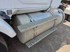 1988 International Day Cab Semi, 953,035 Miles, 9 Speed Eaton Transmission, Muncie 1 Line High Flow