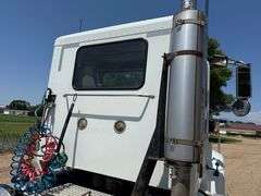 2007 International 9400 Day Cab Semi, 442,458 Miles, Cummins ISX 15 Engine, 10 Speed Transmission, 2