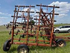Melroe 420 Multiweeder, 30’, 4 Bar Harrow