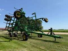 2011 John Deere 2410 3-Section 28’ Chisel Plow, 32” Tru-Depth Standards, 30 Shank, Single Point Dept