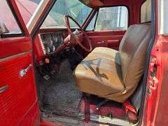 1970 Chevrolet C50 Single Axle Grain Truck, V8 Engine, 4+2 Transmission, 8.25 x 20 Front and Rear Ti