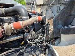 2000 Mack Vision 600 Day Cab Semi, 708,319 Miles, Eaton Fuller Automatic Transmission, Jake Brake, P