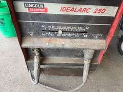 Lincoln Idealarc 250 Electric Welder, 220 Hookup with Cart, AC/DC