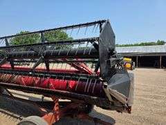 IH Model 1020 Bean Head, 25’ Wide, Bolt on Sections, Comes with 4 Wheel Header Trailer, 9.5L-14 Tire