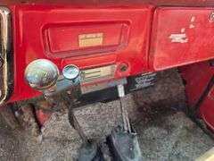 1970 Chevrolet C50 Single Axle Grain Truck, V8 Engine, 4+2 Transmission, 8.25 x 20 Front and Rear Ti