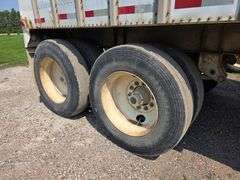 1982 Merritt 42’ Grain Trailer, 67” Sides, Spring Ride, Shur-lock Roll Tarp, 11R24.5 Tires, VIN: IMT