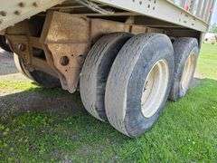 1979 Hobbs 42’ Hopper Bottom, 62” Sides, Ag Hoppers, Roll Tarp, 11R22.5 Tires, VIN: BLV973502