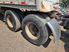 1990 Volvo Cab Over Semi Tractor, 452,999 Miles, 13 Speed Transmission, 11R22.5 Fronts and Rears, Ad