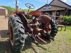 Case VAC Tractor, SN: VAC5260453, Should Run Per Seller