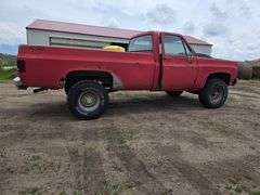 1974 Chevrolet Single Cab, Muncie 4 Speed Transmission, 305 Chevrolet Engine, 33x12.50R15 Tires, VIN