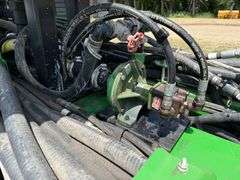 2014 John Deere 1770NT Planter, *Has 2021 Exact Emerge Update*, Hydraulic Downforce, 500 Gallon Liqu