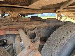 1988 International Day Cab Semi, 953,035 Miles, 9 Speed Eaton Transmission, Muncie 1 Line High Flow