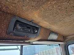1988 International Day Cab Semi, 953,035 Miles, 9 Speed Eaton Transmission, Muncie 1 Line High Flow