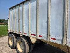 1982 Merritt 42’ Grain Trailer, 67” Sides, Spring Ride, Shur-lock Roll Tarp, 11R24.5 Tires, VIN: IMT