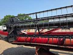 IH Model 1020 Bean Head, 25’ Wide, Bolt on Sections, Comes with 4 Wheel Header Trailer, 9.5L-14 Tire