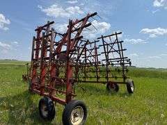 Melroe 420 Multiweeder, 30’, 4 Bar Harrow