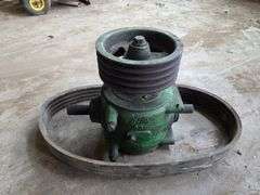 Gearbox off John Deere 945 Disc Bine