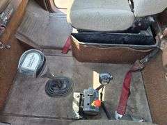 1988 International Day Cab Semi, 953,035 Miles, 9 Speed Eaton Transmission, Muncie 1 Line High Flow