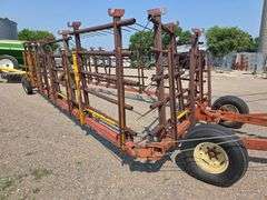 Melroe Model 452 – 12 Section 6' Coil Tine Drag, Hydraulic Down, SN: 661275 *One wing tire blew from