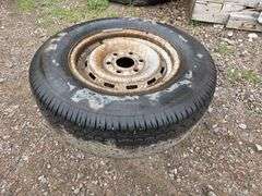 LT225/75R16 Tire and Rim