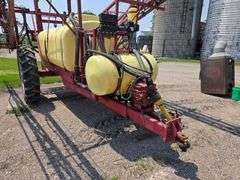 Hardi Navigator 1000 Sprayer, 100’ Boom, 1000 Gallon Poly Tank, 13.6x38 Tires with Duals, Hydraulic