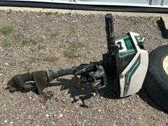 Ted Williams 2 Stroke Boat Motor, Air Cooled, 5.5hp, Engine is Loose, Has Not Ran for Approx 10 Year