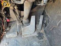 1990 Volvo Cab Over Semi Tractor, 452,999 Miles, 13 Speed Transmission, 11R22.5 Fronts and Rears, Ad