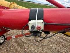 Westfield 13” x 91’ Auger, Right Angle Drive, 540 PTO, Hydraulic Lift, Hopper Walker with 2 Remotes,