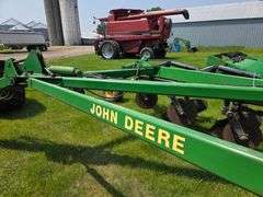John Deere 3710 – 10 Bottom Onland Plow, Auto Reset with Coulters, Adjustable from 16” – 20” Widths,