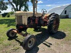 Case 400 Wide Front, 3pt, 1 Set of Rear Hydraulics, Hours Unknown, Diesel, 14.9 x 38 Rears, Runs Per