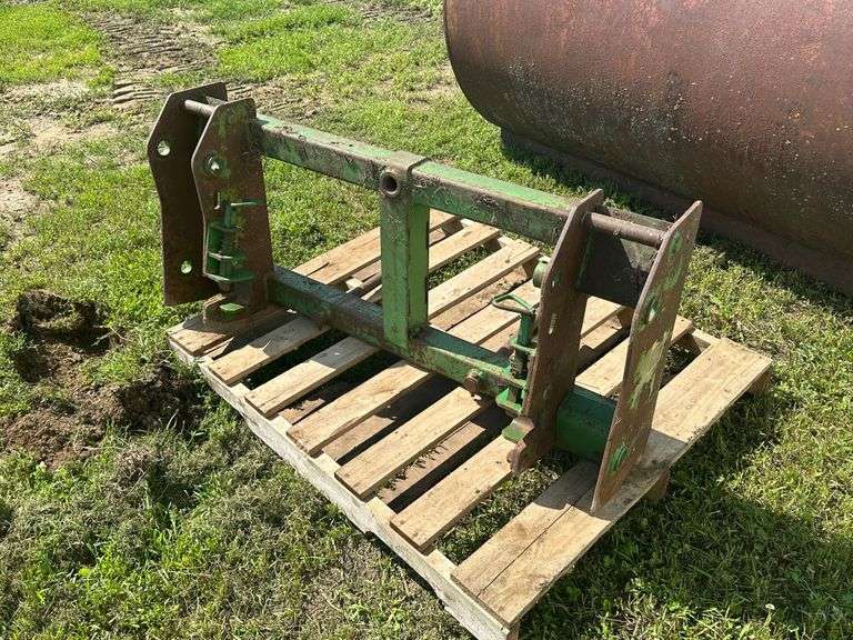 Bale Spear for John Deere Loader