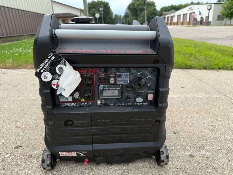 Predator 3500 Super Quiet Inverter, 3000 Running Watts, 3500 Max Starting Watts, 120V 20/30 AMP